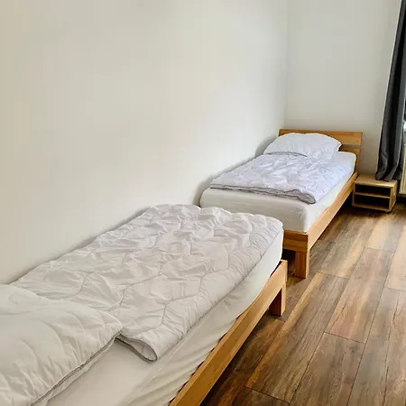 Moderne Im Zentrum Von Lägenhet